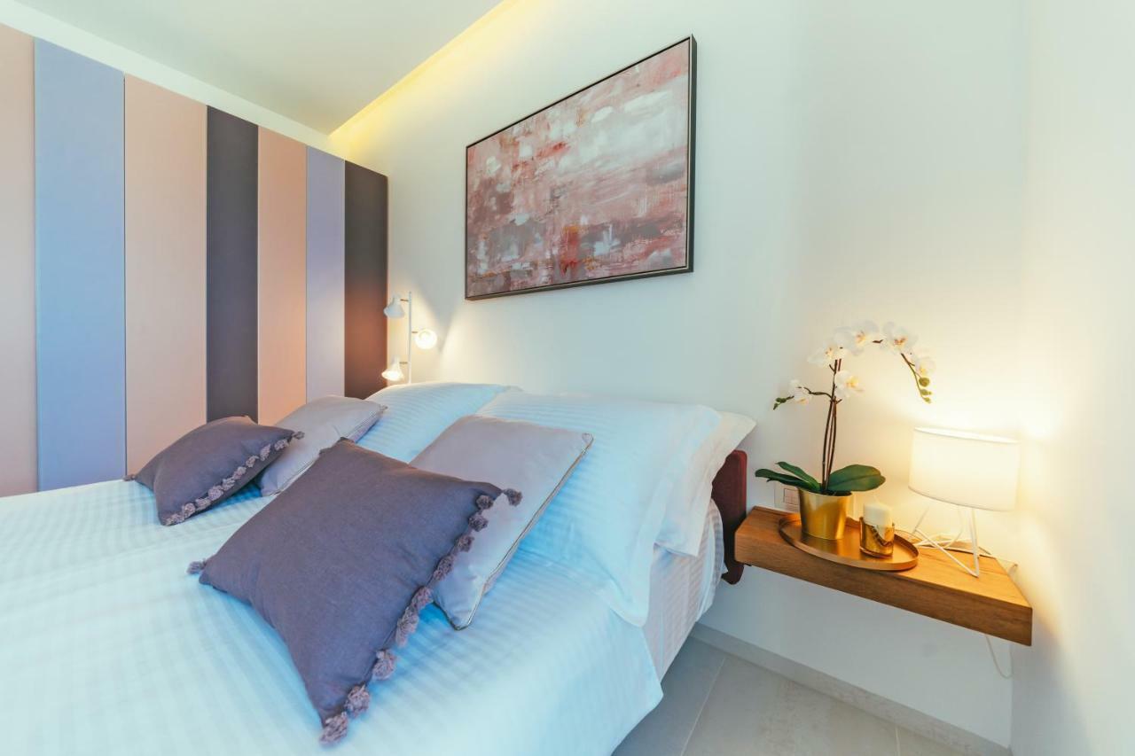 Unique Luxury Designers Apartment Right Next To The Beach Sukosan Exterior photo